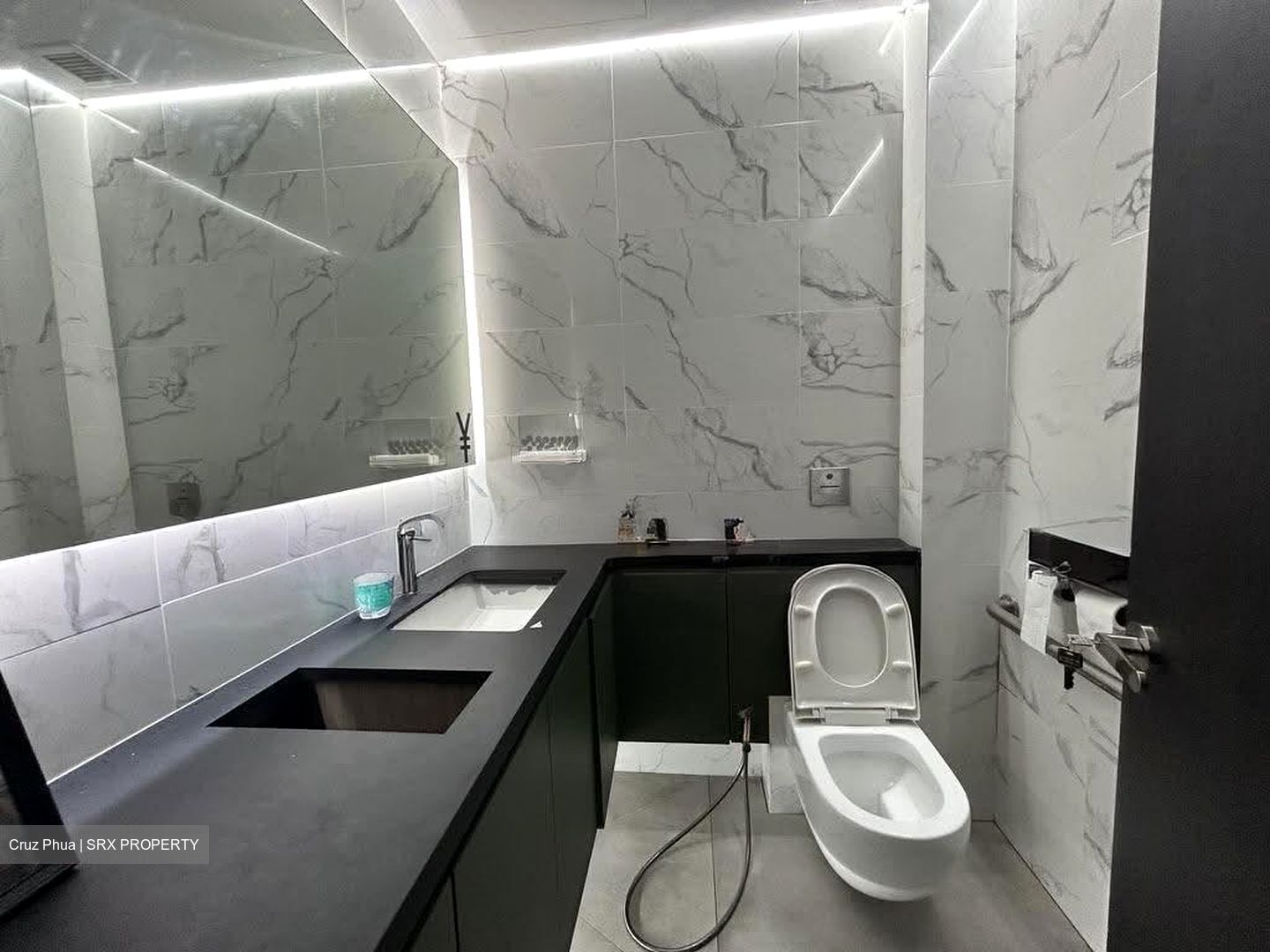 Telok Ayer Conservation Area (D1), Retail #629335431